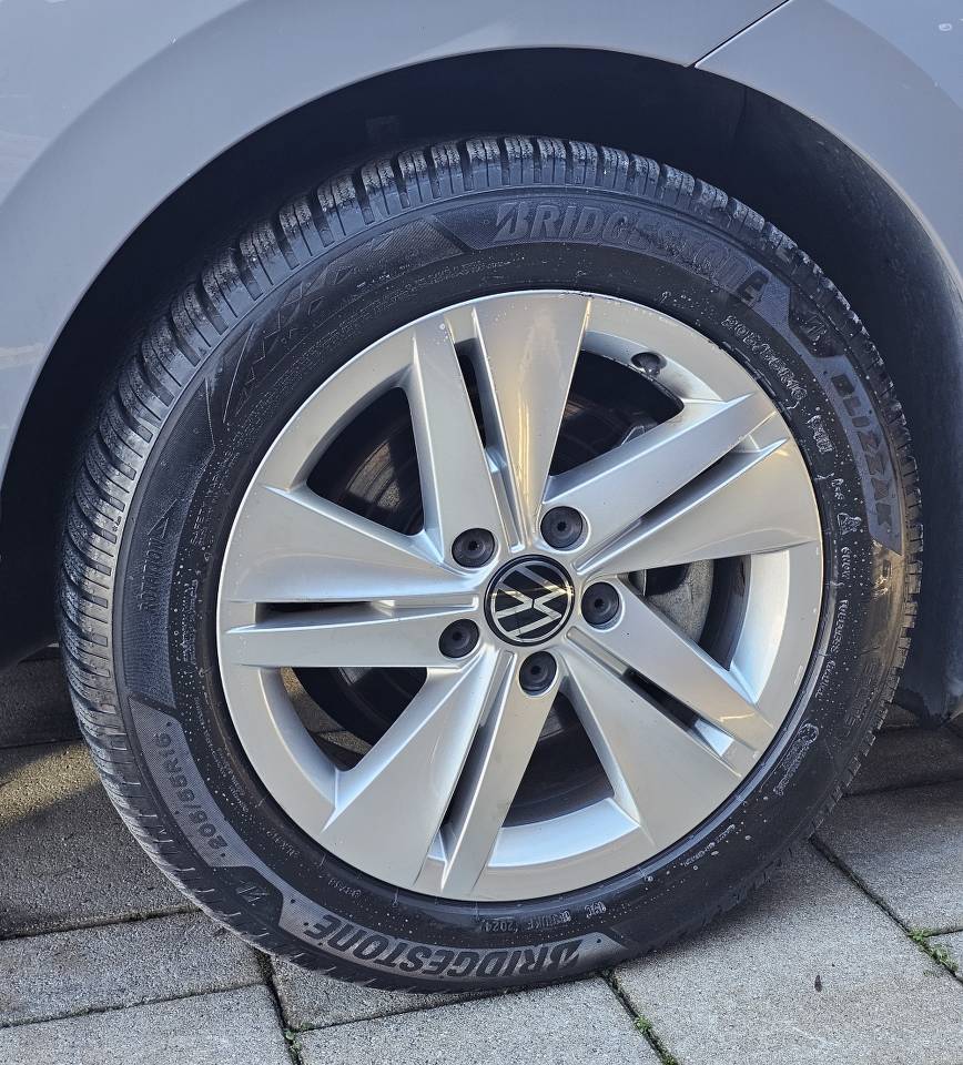 VW Golf 8 2,0 TDI DSG, REG. 02/27.