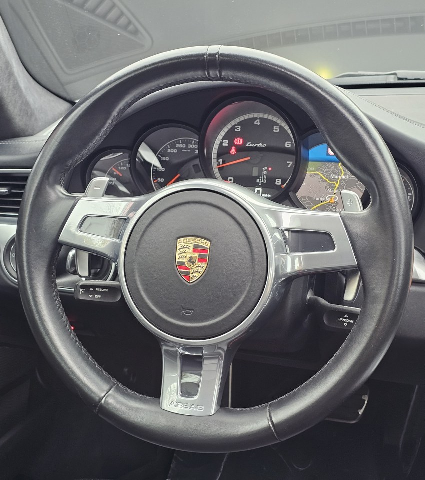 Porsche 911 Turbo 3.8 (520 KS)