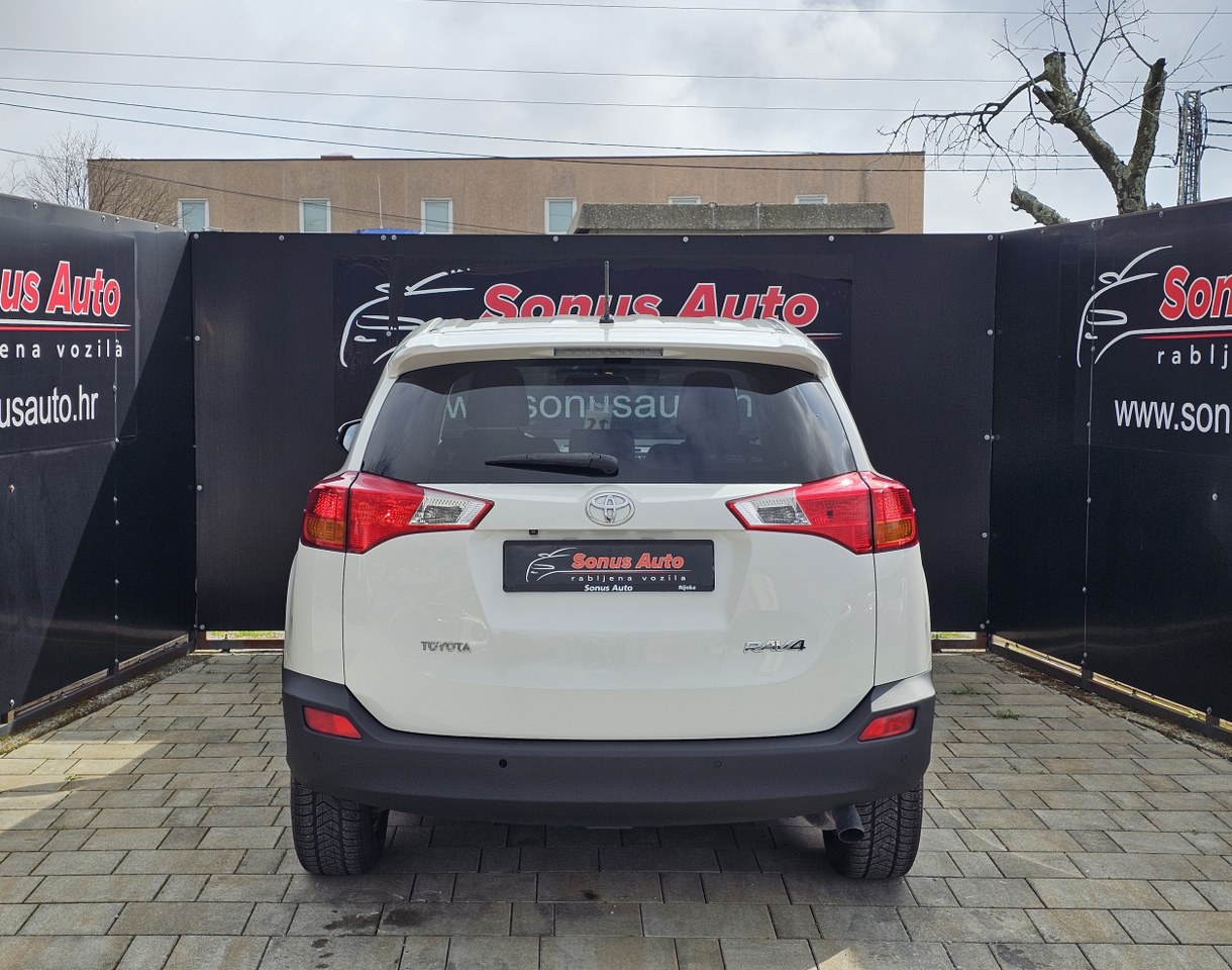 Toyota RAV4 2,0 D-4D