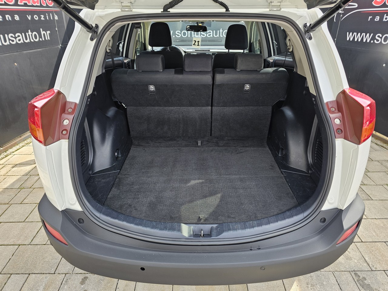 Toyota RAV4 2,0 D-4D